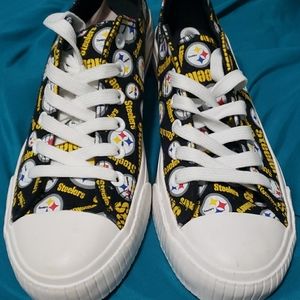 Steelers shoes! Womans. Never worn!!